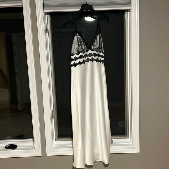 Gianni Bini Dresses & Skirts - Gianni Bini
x Nastia Liukin Nastia Satin Lace Midi Slip Dress